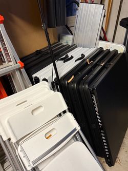 Folding Plastic Tables and Chairs