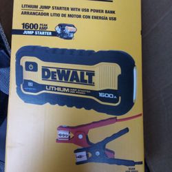 DeWalt 1600 Amp Car Jump Starter And USB Charging Pack