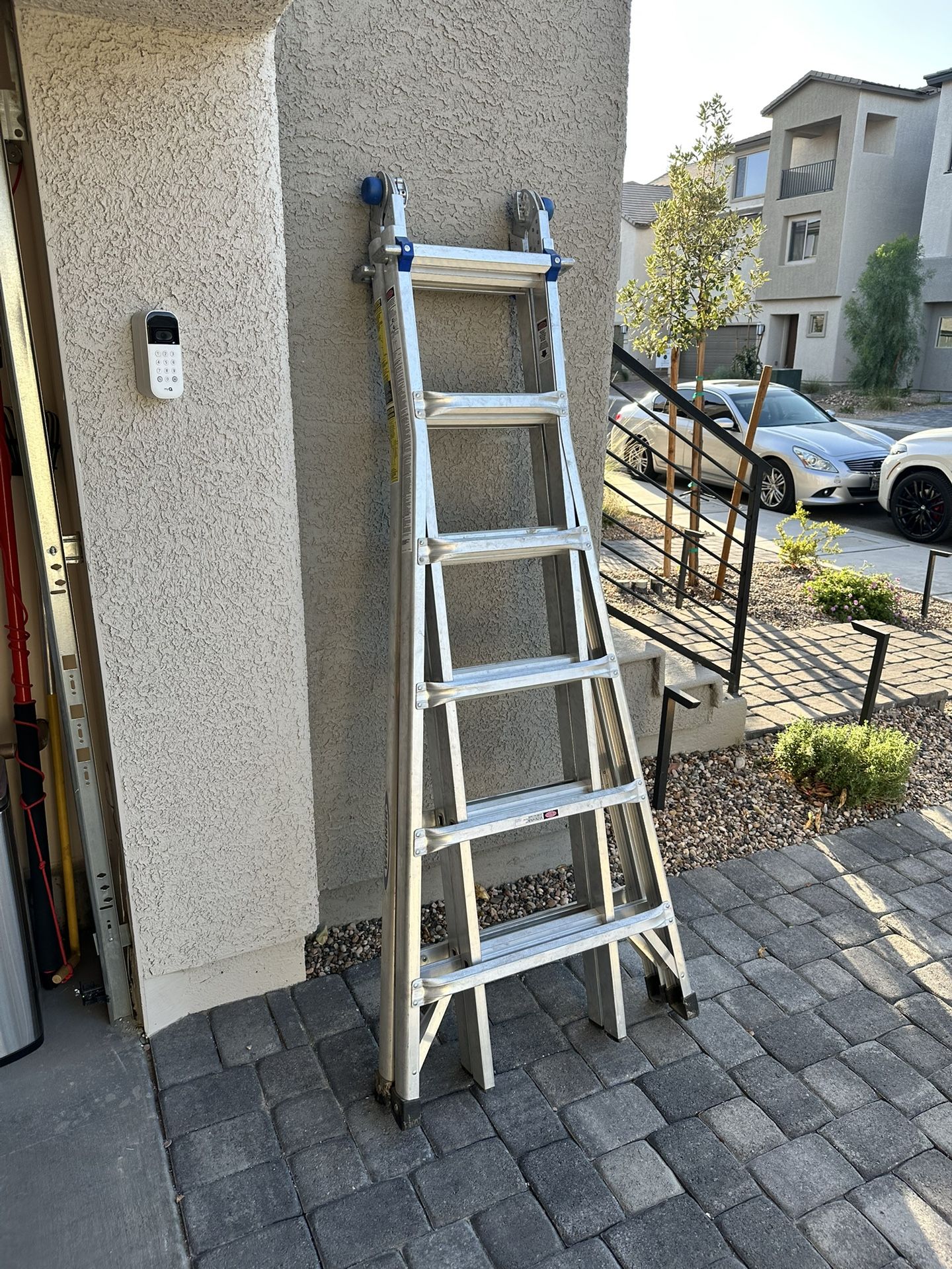 Werner MT-26 Telescoping Multi-Position Ladder – 300 lb Capacity, 25 ft Reach