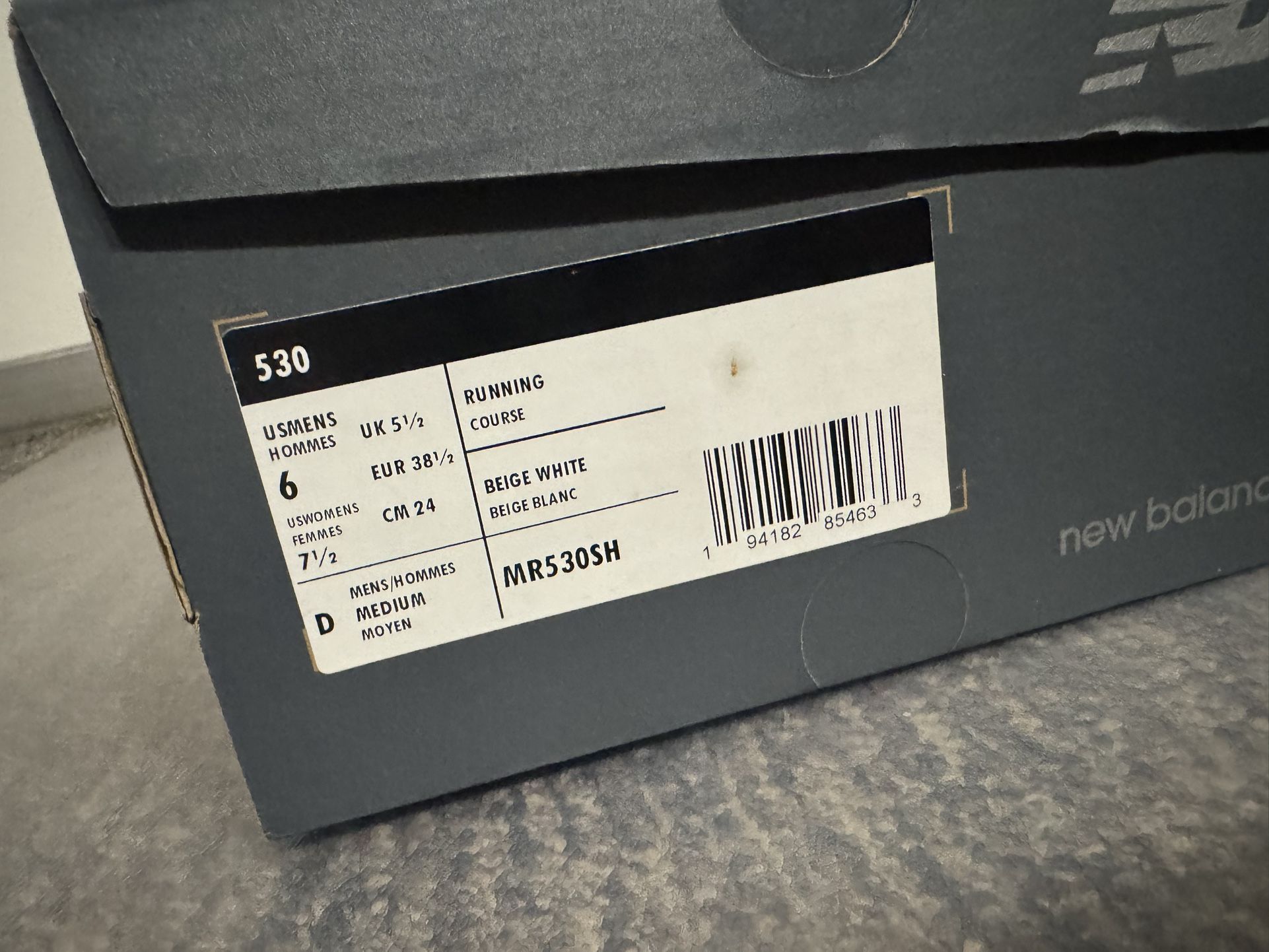 New Balance 530 Beige white 7.5 Women’s