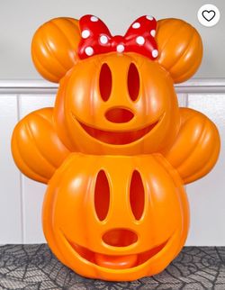 Mickey and minnie halloween pumpkin