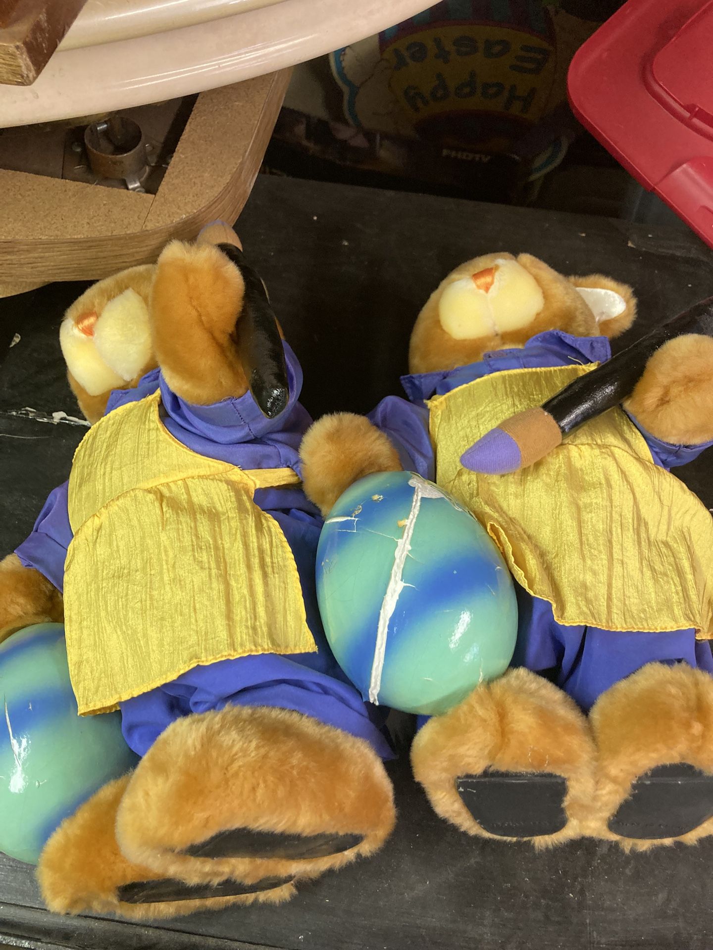 2 Decorations Bunnies