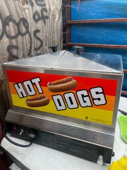 commercial tabletop concession machine designed to steam and warm hot dogs and buns