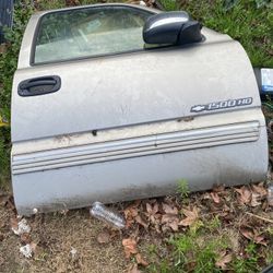 99-06 Pewter Chevy 2500 Silverado Passenger Doors 