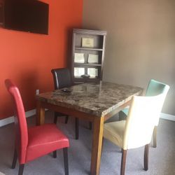 Dining Table And 4 Chairs 