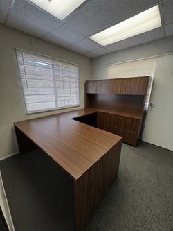 Executive Office Desk w Book Shelf
