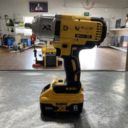DEWALT Impact Wrench 
