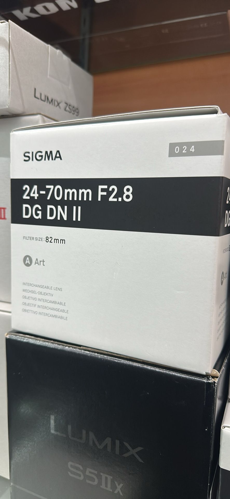 Sigma 24-70mm f/2.8 DG DN II Art Lens (Leica L)