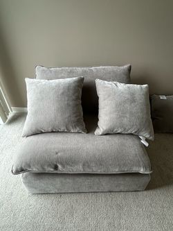 Aiden & Ivy Gray Feather Sectional – Center Piece + Cushions
