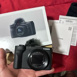 PowerShot V1 Canon Camera