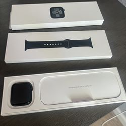 Second Gen Se Apple Watch 