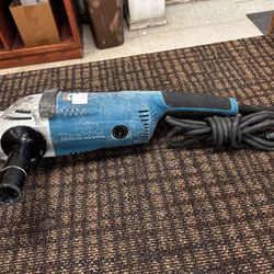 Makita Corded Grinder 