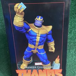 Marvel Thanos and Hulk Limited editions statues Heavy