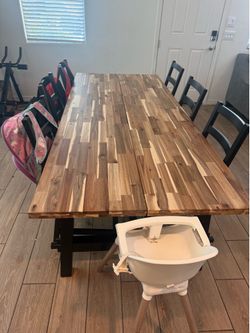 Wooden 7ftx3ft dining table w/ 6 chairs