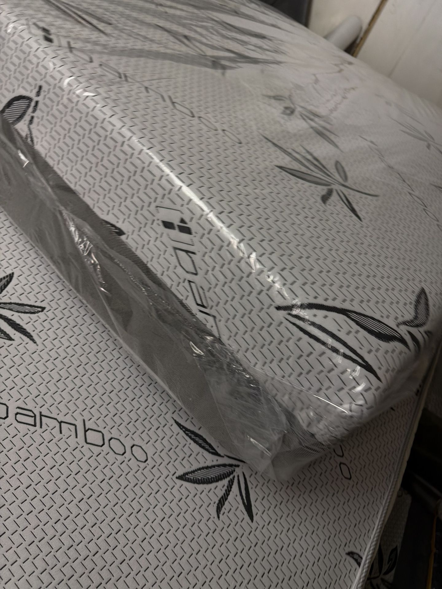 King mattress with Boxspring