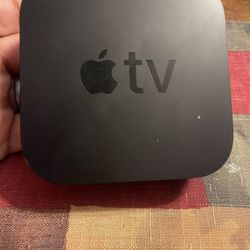 Apple TV  a1625 32 gb with Remote and power cord