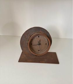 Working metal Clock