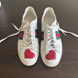 Women’s Gucci Ace Heart Shoes