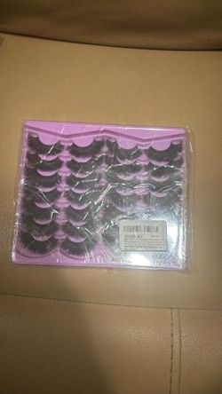 Fluffy lashes