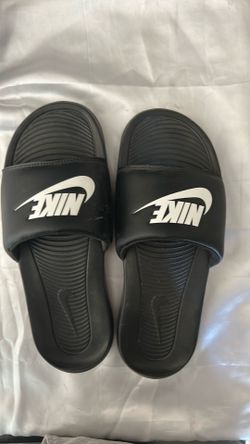 black nike slides