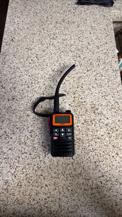 Standard horizon radio