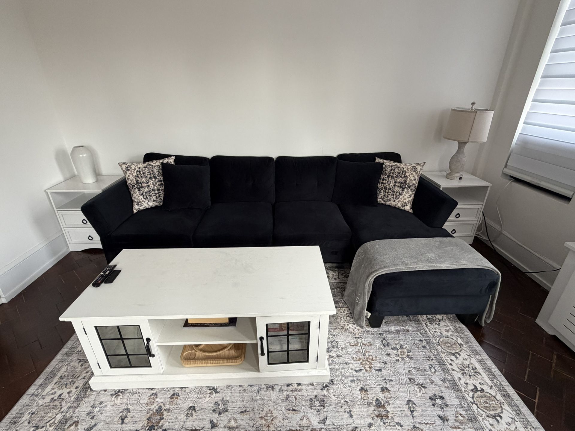 Black Velvet l-Shaped Sofa!