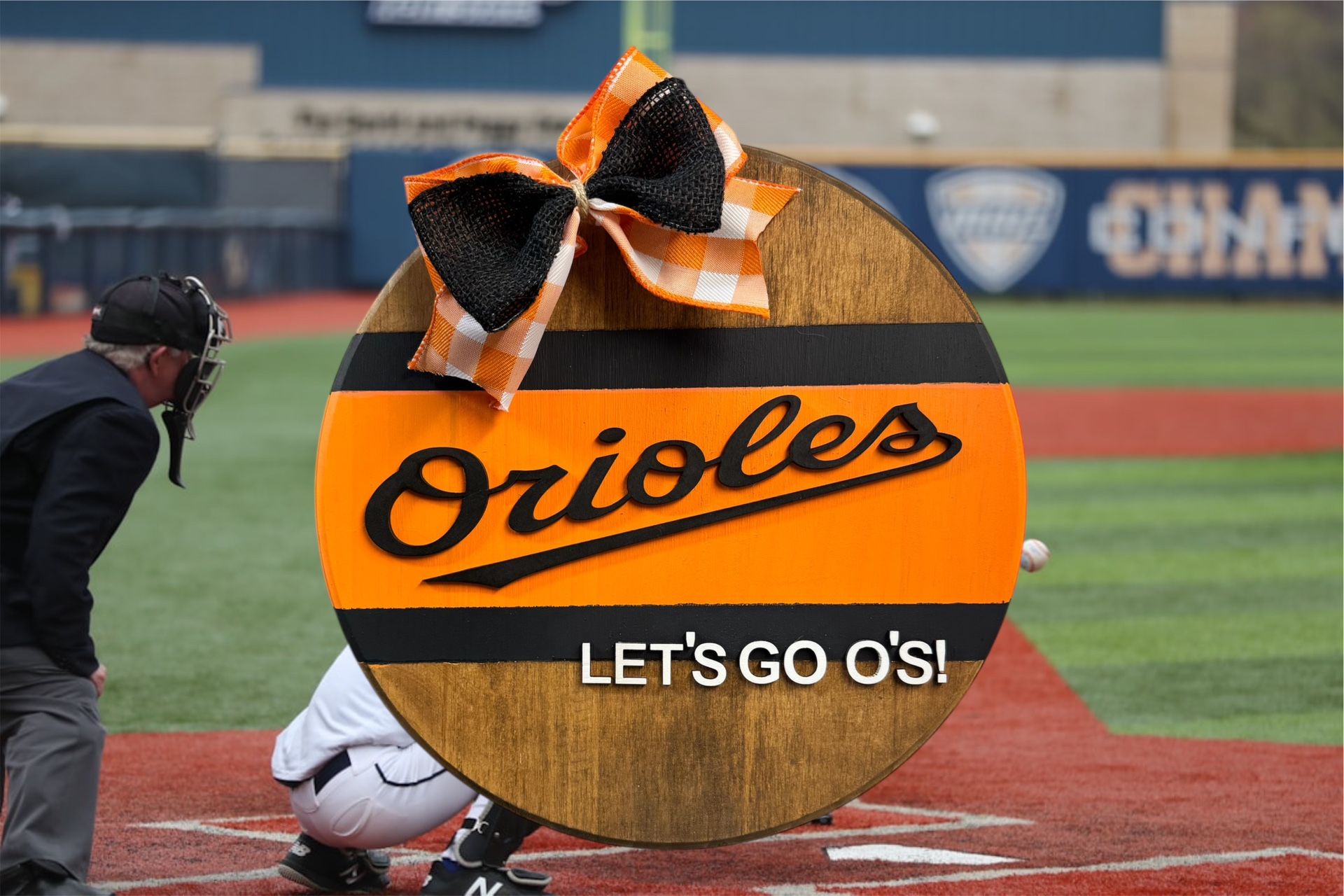 Orioles “Let’s Go O’s!” Door Hanger – 12” Baseball Decor