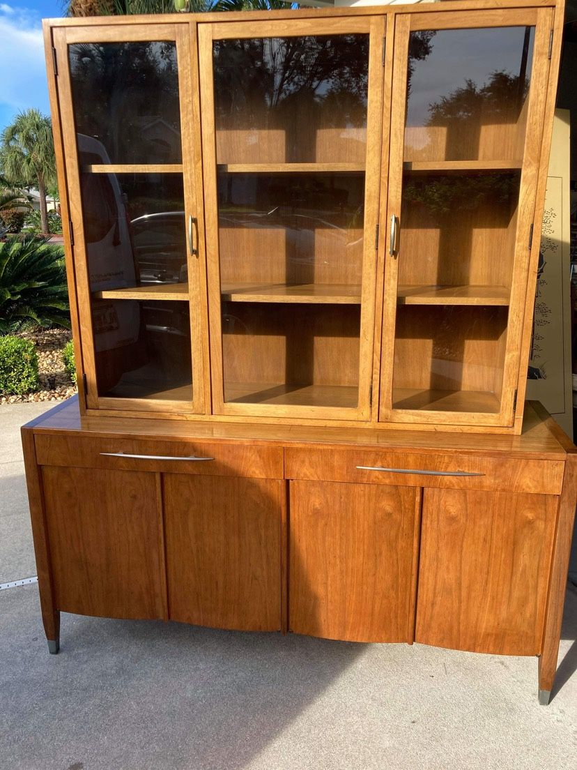 Mid Century China Cabinet And Hutch