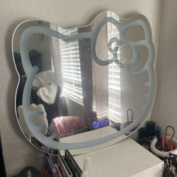Impressions Hello Kitty Mirror 
