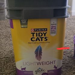 Cat Litter Light Weight (FREE)
