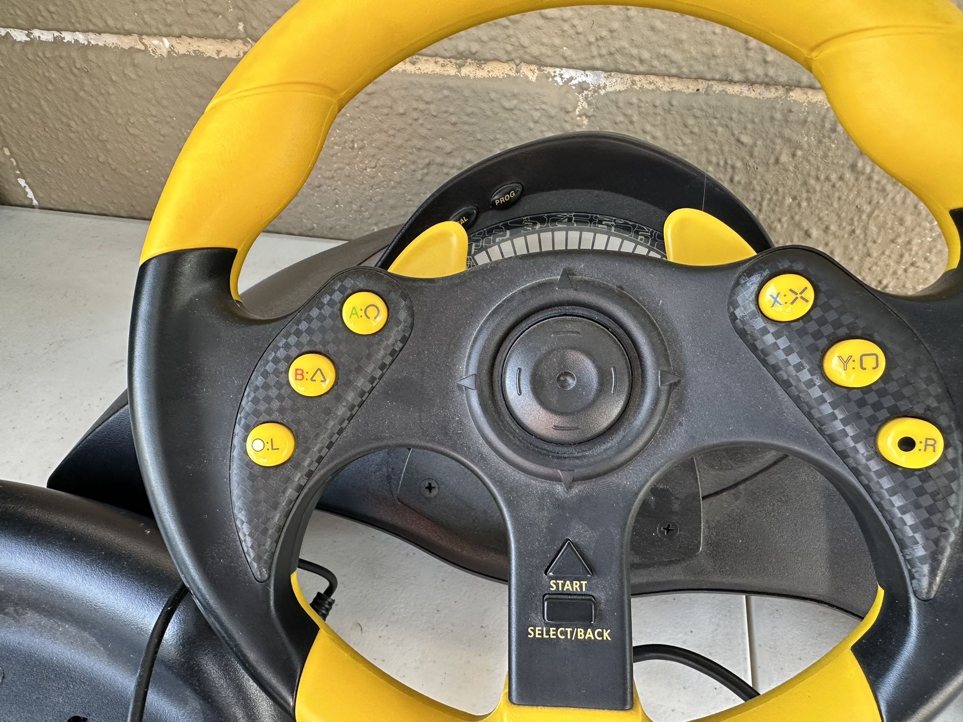 MC2 Mad Catz Universal Racing Steering Wheel And Pedals Xbox PlayStation GameCub