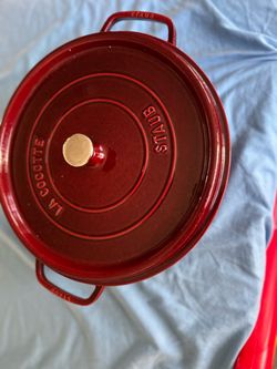 Staub La Cocotte Round Dutch Oven