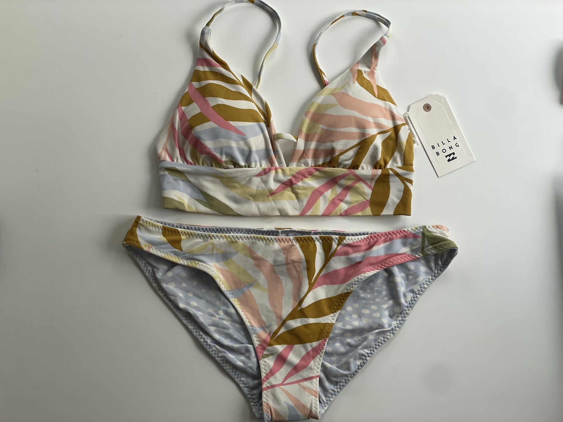 Brand New Billabong Bikini Set