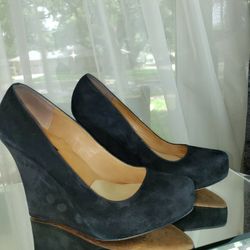 ANN TAYLOR BLACK SUEDE PLATFORM WEDGE SIZE 10 $20