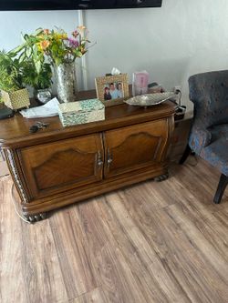 Dresser forsale
