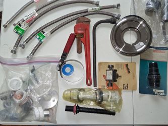 Plumbers BUNDLE/Tools & Supplies $35 NEEDS TO GO!