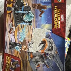 Avengers Lego; Thors Weapon Quest
