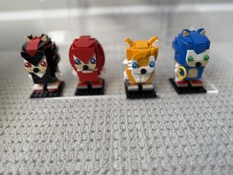 LEGO Brickheadz 40672 Sonic the Hedgehog™: Knuckles & Shadow & Tails (retired legos)