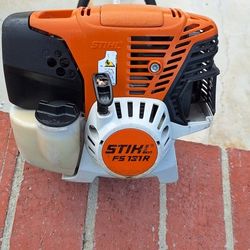 STiHL FS131R.   $400