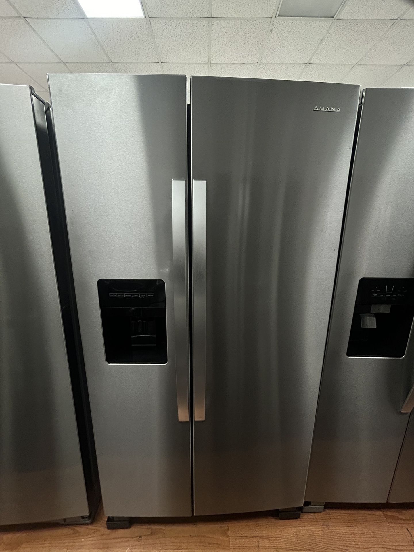 Amana Side-by-Side Refrigerator | 25 Cu. Ft. | Stainless | Water & Ice Dispenser