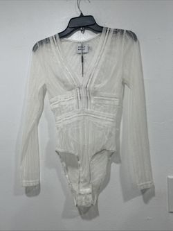 Hello Molly White Lace Sheer Bodysuit Size 4 Long Sleeve V-Neck Line