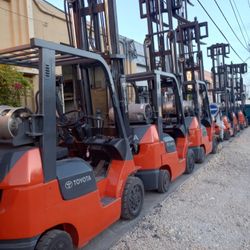 FORKLIFT TOYOTA $6000 AND UP