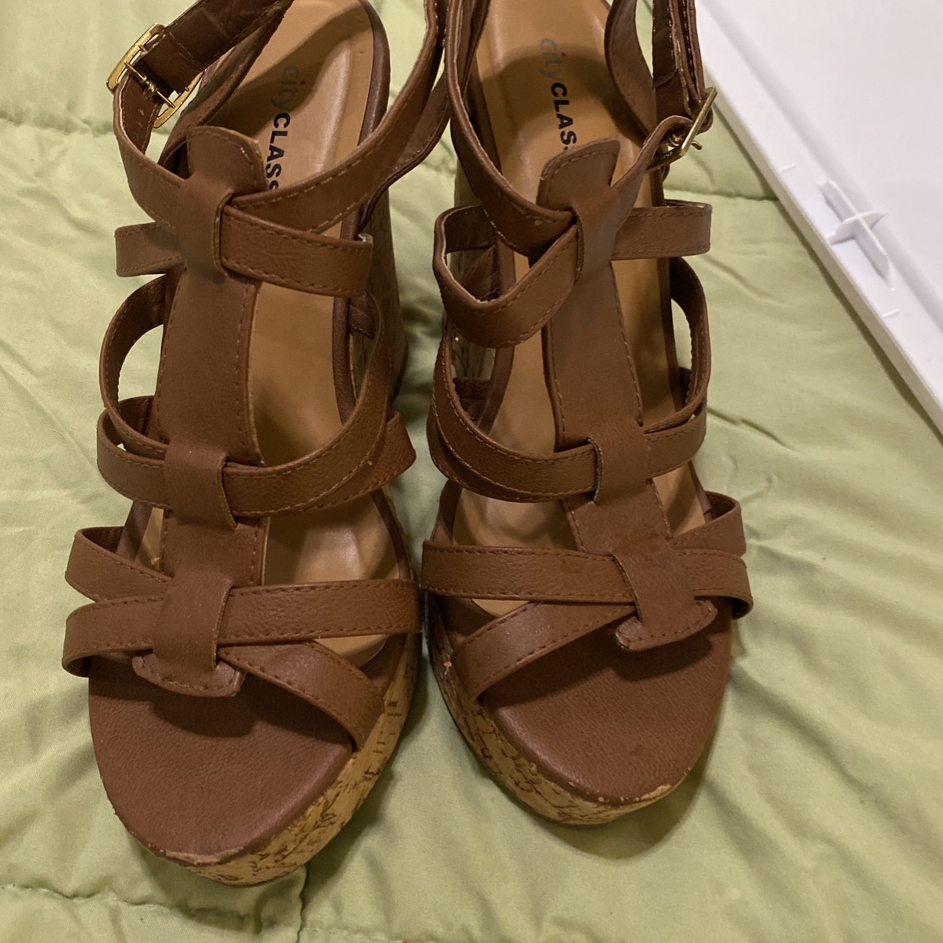 City Classified Size 7 Wedges