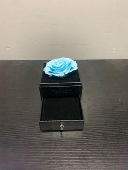 Rose jewelry box