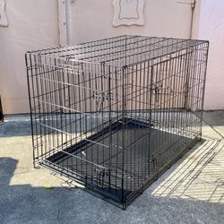 XL Wire Dog Crate 42” x 28” x 30”