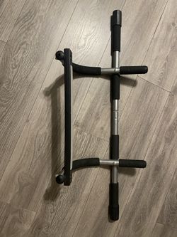 Iron Gym Pull Up Bar