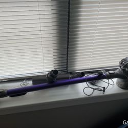 Dyson V6 Animal Vacuum Cleaner 
