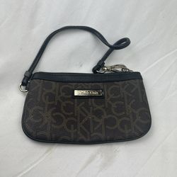 Calvin Klein Clutch Change Purse Zip Closure Small Wristlet Black 7" x 4.5"
