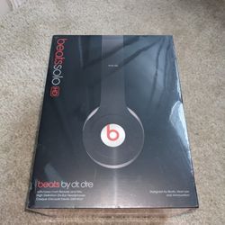 Beats Solo HD by Dr Dre [Brand New, Unopened]