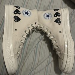 Converse CDG MENS SIZE 9 BRAND NEW(never Worn) 